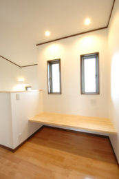 2F階段横 ホール